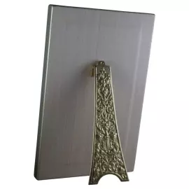 Икона "Святой благоверный князь Александр Невский" в золотой раме на натуральном перламутре