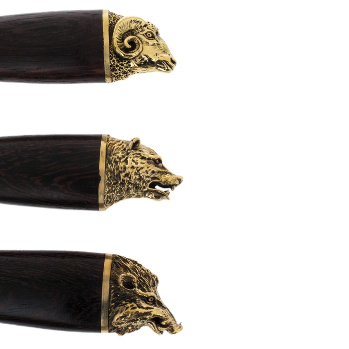 A set of skewers "Different animals" in the case