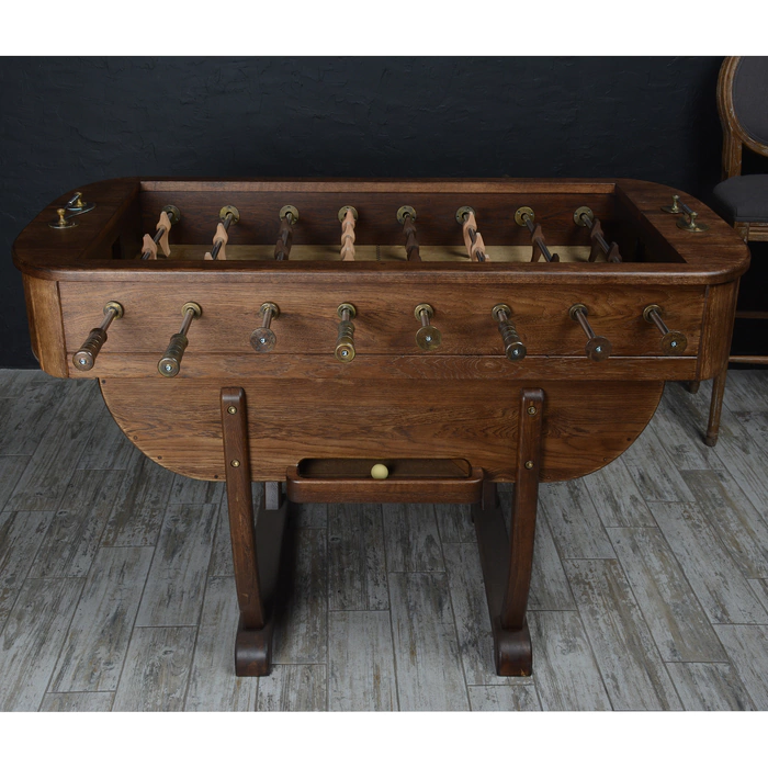 Exclusive vintage table football made of oak "Deja Vu Bonne-Nouvelle"