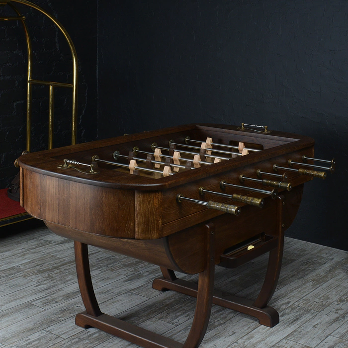 Exclusive vintage table football made of oak "Deja Vu Bonne-Nouvelle"