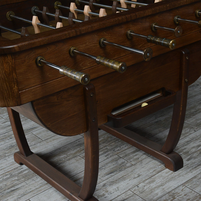 Exclusive vintage table football made of oak "Deja Vu Bonne-Nouvelle"