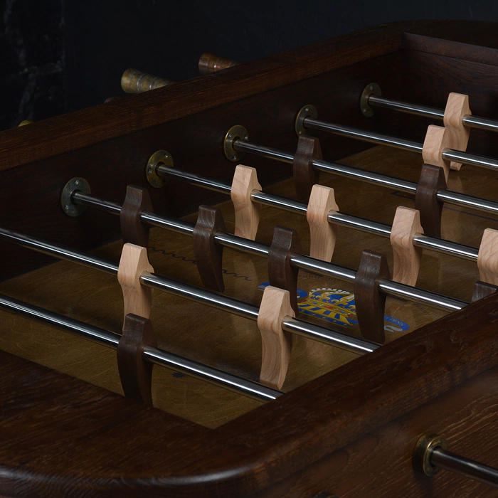 Exclusive vintage table football made of oak "Deja Vu Bonne-Nouvelle"