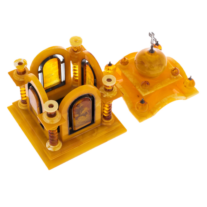 Шкатулка из янтаря "Часовня"