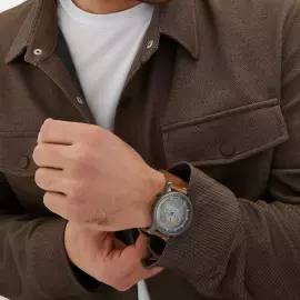 Наручные механические часы с автоподзаводом Lincor "Спутник" серебристые с коричневым ремешком