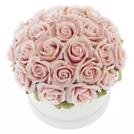 Сувенир из фарфора "Букет Совершенство, Розы" в подарочной коробке