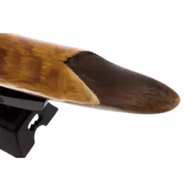 Скульптура из бивня мамонта "В дороге" на подставке