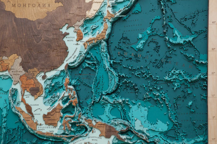 Multi-layered wooden map "World Map No. 5 Premium" to order
