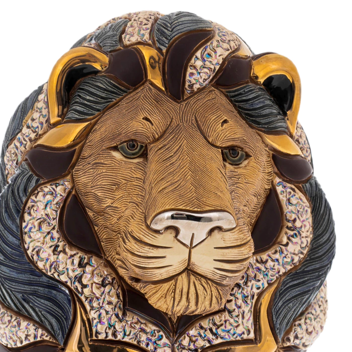Ceramic statuette "Majestic Lion"