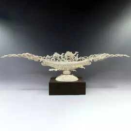 Скульптура из бивня мамонта "Великий Шелковый Путь"