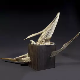 Скульптура "Тайны океана" из бивня мамонта