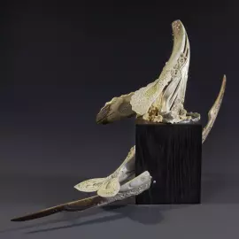 Скульптура "Тайны океана" из бивня мамонта