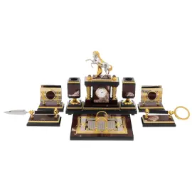 Настольный набор руководителя из яшмы "Конь"