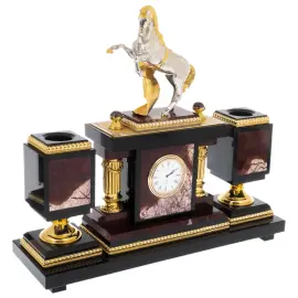 Настольный набор руководителя из яшмы "Конь"