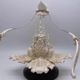 Скульптура "Мир грез" из бивня мамонта