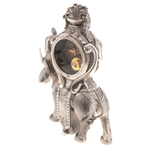 Table clock with "Elephant"
