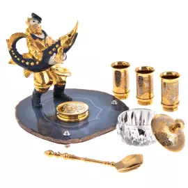 Икорница на агате "Купец с осетром" со стопками, Златоуст