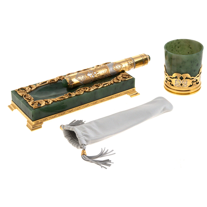 Smoking jade set