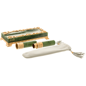 Smoking set made of jade