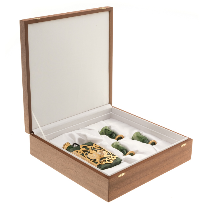 A set of glasses for 3 people with a flask, Zlatoust