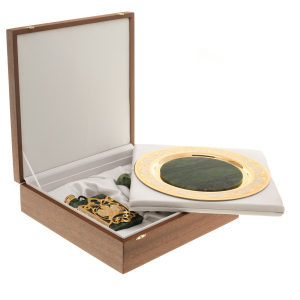 A set of glasses for 3 people with a flask, Zlatoust