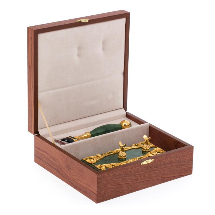 Handmade jade shaving machine, Zlatoust