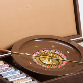 Exclusive Alligator roulette set made of leather, brown
