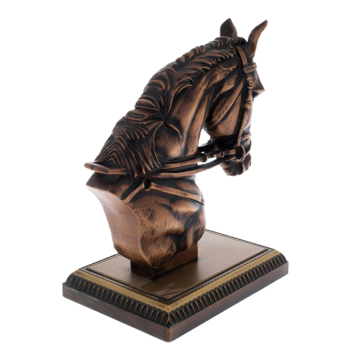 Bust of beech "Horse"