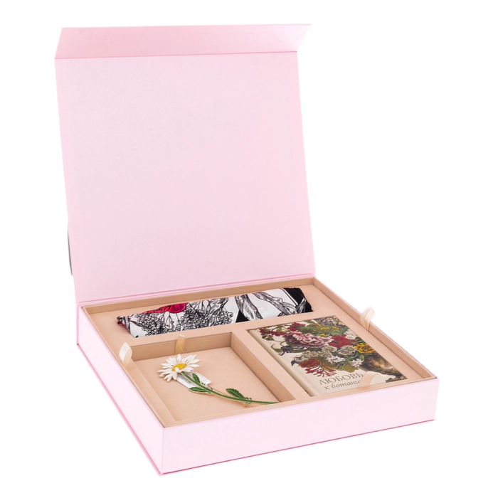Gift set with a book, a daisy brooch and a silk handkerchief