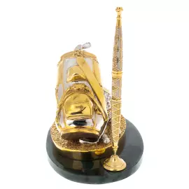 A pen holder with a watch "Golfer's Backpack" on a jade stand