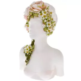 Sculpture "Flower girl Anyuta. Victoria's Wreath"