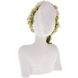 Sculpture "Flower girl Anyuta. Victoria's Wreath"
