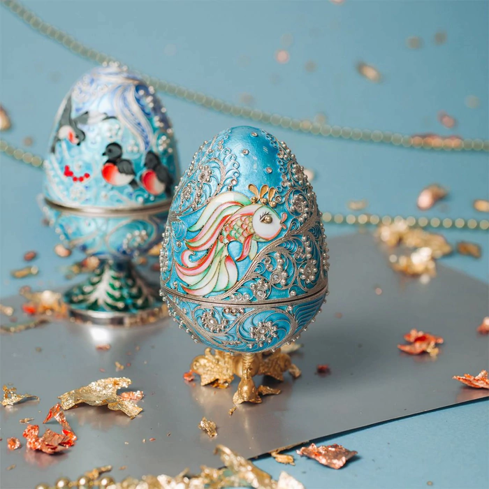 Egg-box "Goldfish" made of silver with jewelry glass