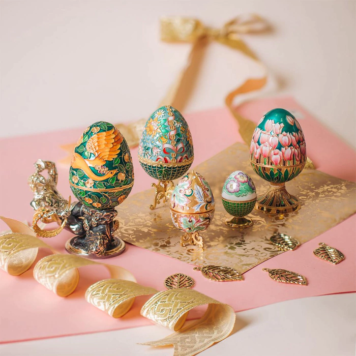 Egg-box "Tulips" made of silver