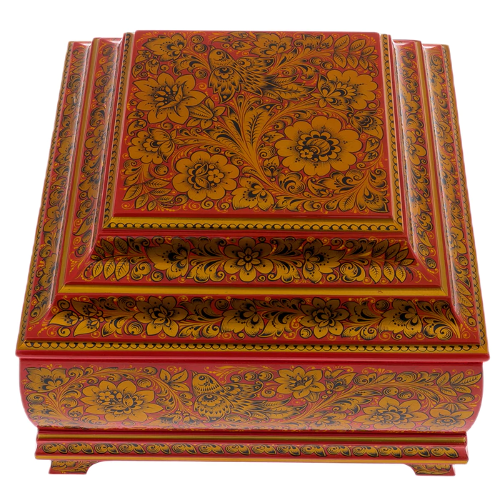 The chest of Khokhloma's "Riddle"