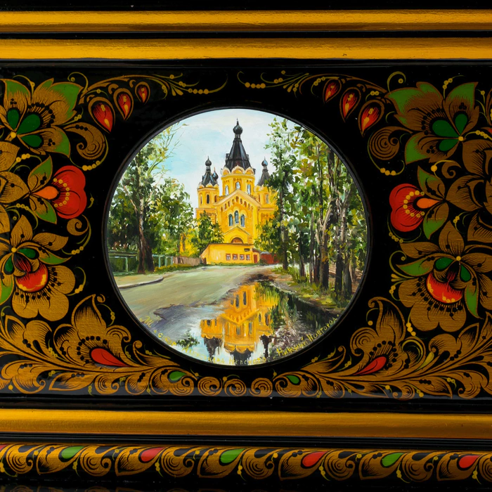 The chest "Canonization" of Khokhloma