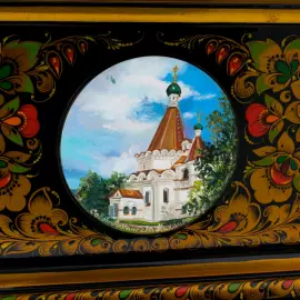 The chest "Canonization" of Khokhloma