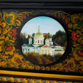 The chest "Canonization" of Khokhloma