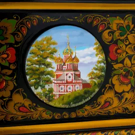 The chest "Canonization" of Khokhloma