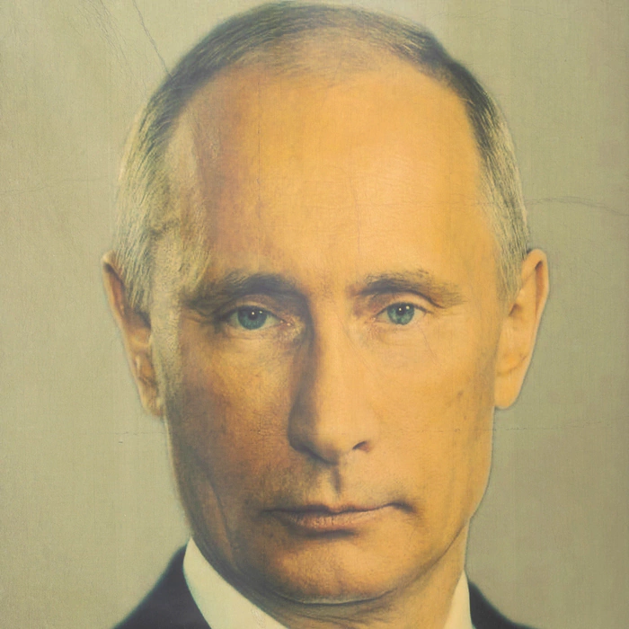 Портрет В.В. Путина на сусальном золоте