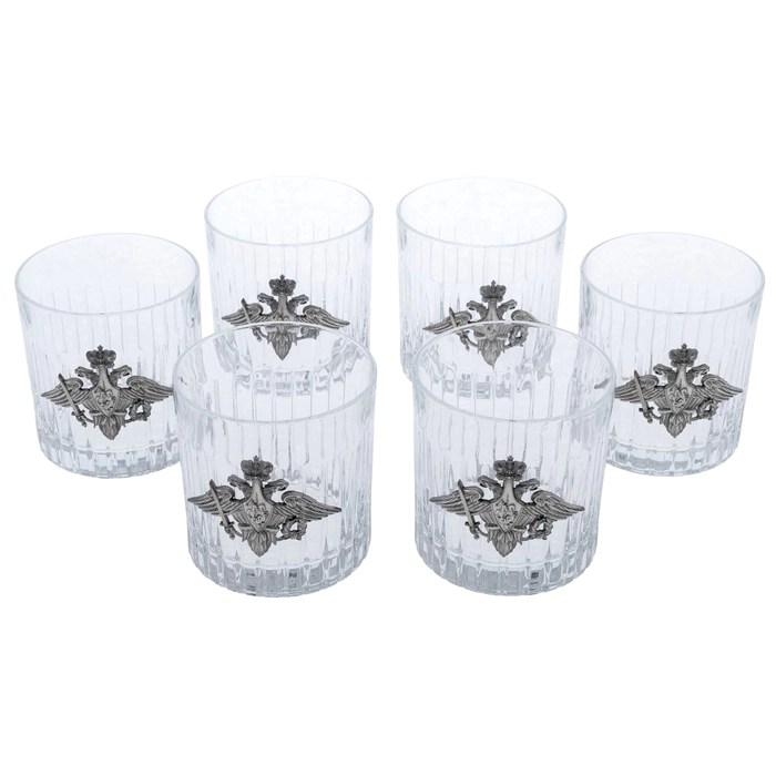 A set of whiskey glasses for 6 people