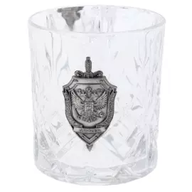 A set of whiskey glasses for 6 people