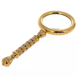 Лупа с камнями