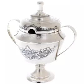 Набор столового серебра в ларце "Фамильные ценности" на 12 персон, 110 предметов