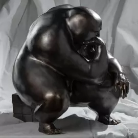 The author's bronze sculpture "Thinker"