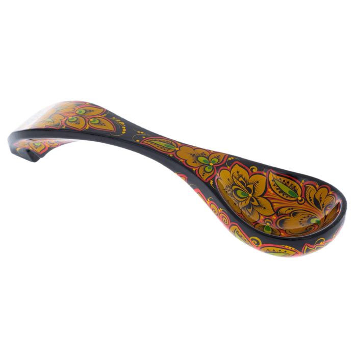 The carved composition "Chant" by Khokhloma