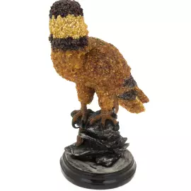 Скульптура из янтаря "Орёл"