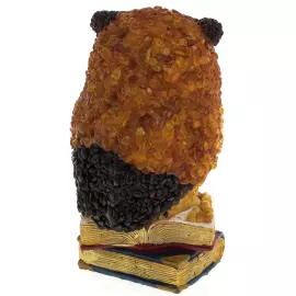 Скульптура из янтаря "Совенок"