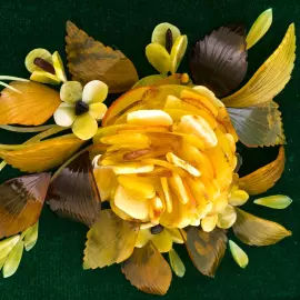 Amber panel "Bouquet of roses"