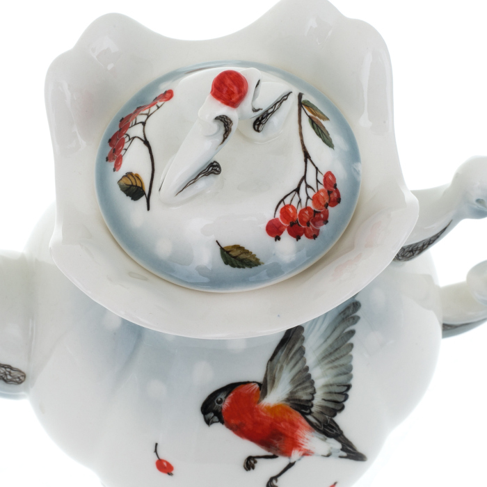 Teapot topping up "Bullfinch" (underglaze painting)