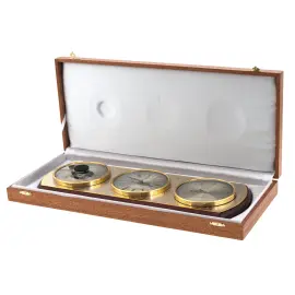 Барометр настенный "Украшенный" Златоуст Барометр настенный "Украшенный" Златоуст